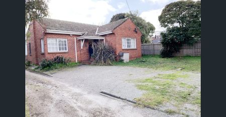 Stylish haven, central to it all! (Furnished) - Photo 3