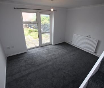 2 bedroom terraced house to rent - Photo 6