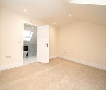 3 bed End Terrace House for rent - Photo 4