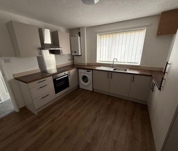 3 bedroom terraced house to rent - Photo 2