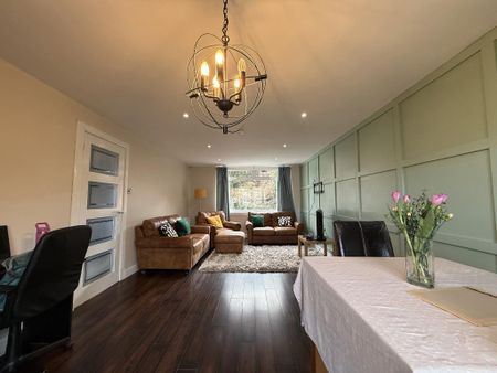 3 bedroom end of terrace house to rent - Photo 2