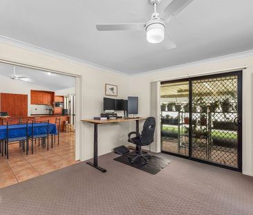 8 Battersea Close, Forest Lake QLD 4078 - House For Rent | Domain - Photo 4