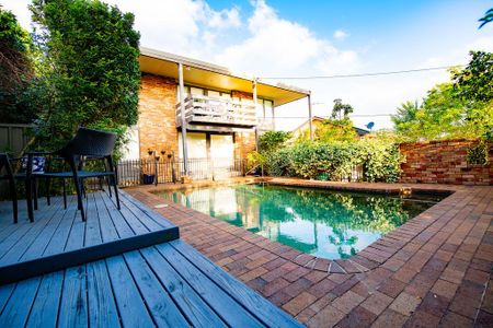 Open Cancelled - Deposit Paid $1850 pw - Fully / Partially Furnished, Stunning Family Home - Photo 3