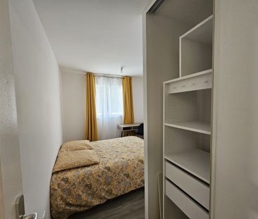 Location Appartement 4 pièces 68m² MOUFIA 97490 - Photo 2