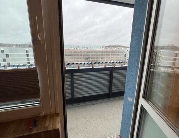 Nachmieter gesucht Marzahn-Hellersdorf, 2-Zimmer, 68qm + Balkon - Photo 1