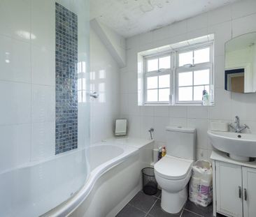 3 bedroom apartment to rent - Photo 6