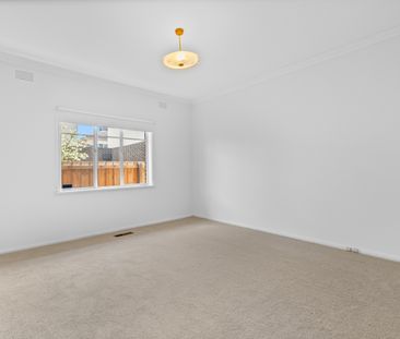 46 Leonard Avenue, Glenroy VIC 3046 - House For Rent | Domain - Photo 5