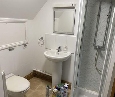 1 BED Apartment To rent - Photo 5