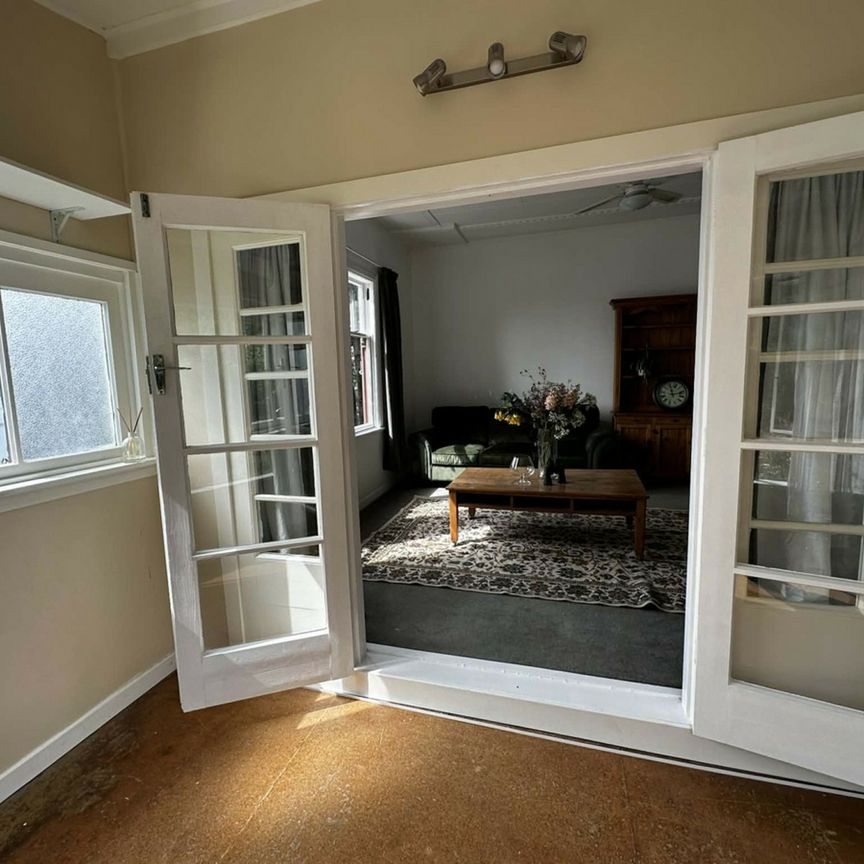 A country cottage with a view! - Photo 1