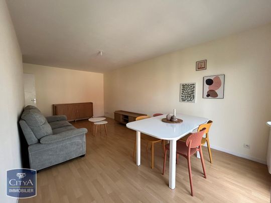 Location Appartement 2 pièces 47m² CHATEAUROUX 36000 - Photo 1