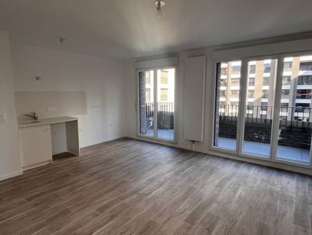 location Appartement T4 DE 85.6m² À BOBIGNY - Photo 4
