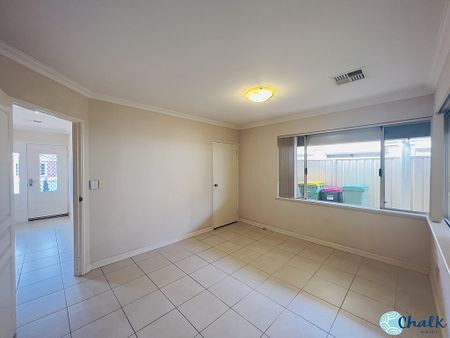 FABULOUS FAMILY HOME! - Photo 4