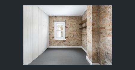 Updated terrace, pets considered - Photo 5