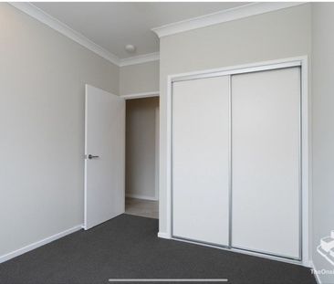 Brand New. 4 Bedder Family Hose unbeatable LOW Price $615 pw - Photo 5