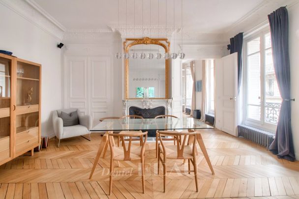 Tout savoir sur cet appartement à Paris 8ème - Photo 1