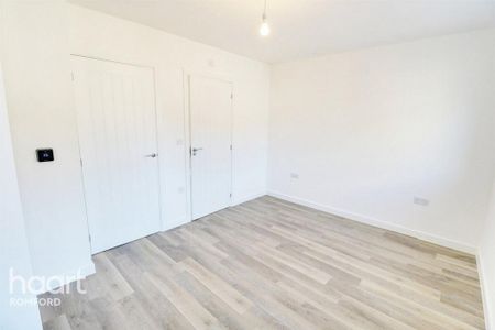 2 bedroom terraced house to rent - Photo 3