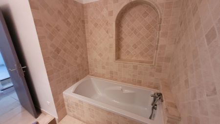 SORGUES 903, - Photo 3