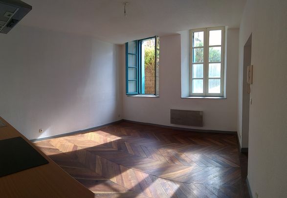 Location Appartement 2 pièces 33m² LEZIGNAN CORBIERES 11200 - Photo 1