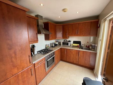 92 Redwood Grove, Dunmurry, BT17 9RN - Photo 5