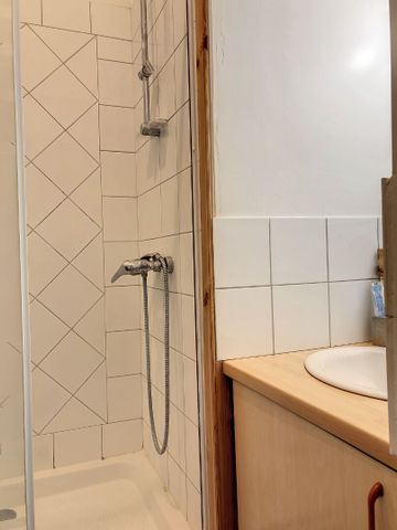 Appartement à louer - REIMS AVE DE PARIS - Photo 2