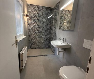 Appartement de 2 pièces avec terrasse - Photo 2