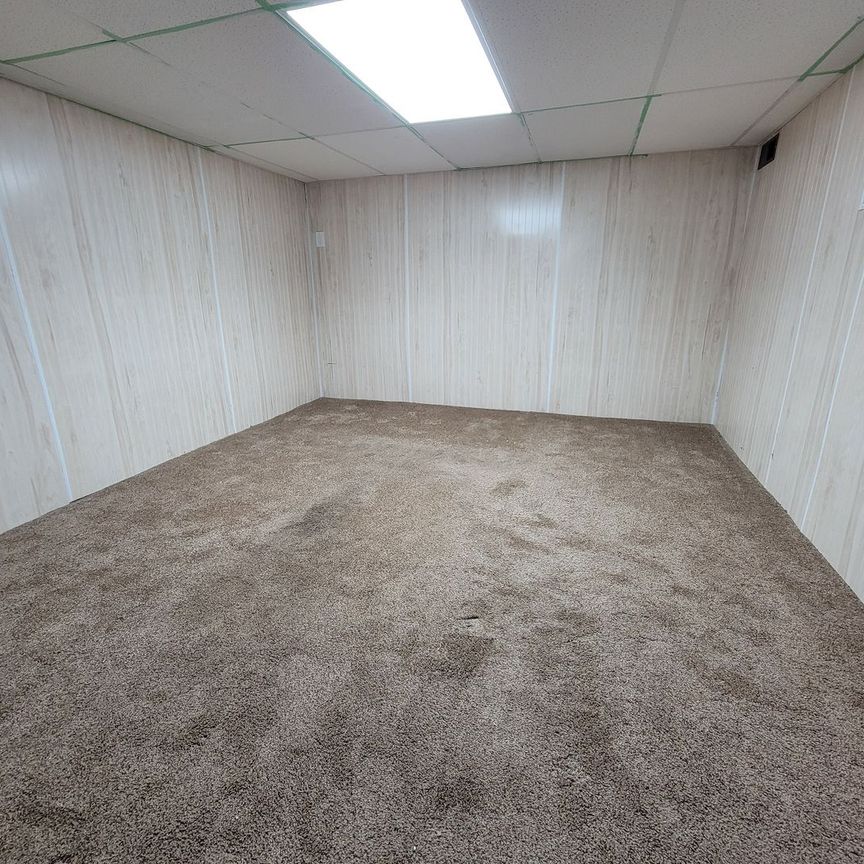 4 Bed Home close to Hospital - Photo 1