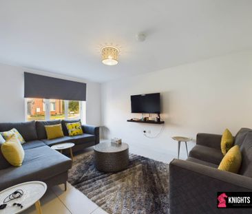 Price £2,000 pcm - Available 20/11/2025 - Furnished - Photo 1