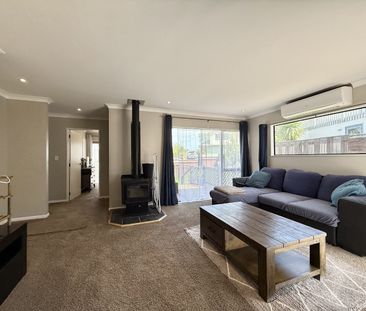 3-Bedroom House in Tirohanga - Photo 1