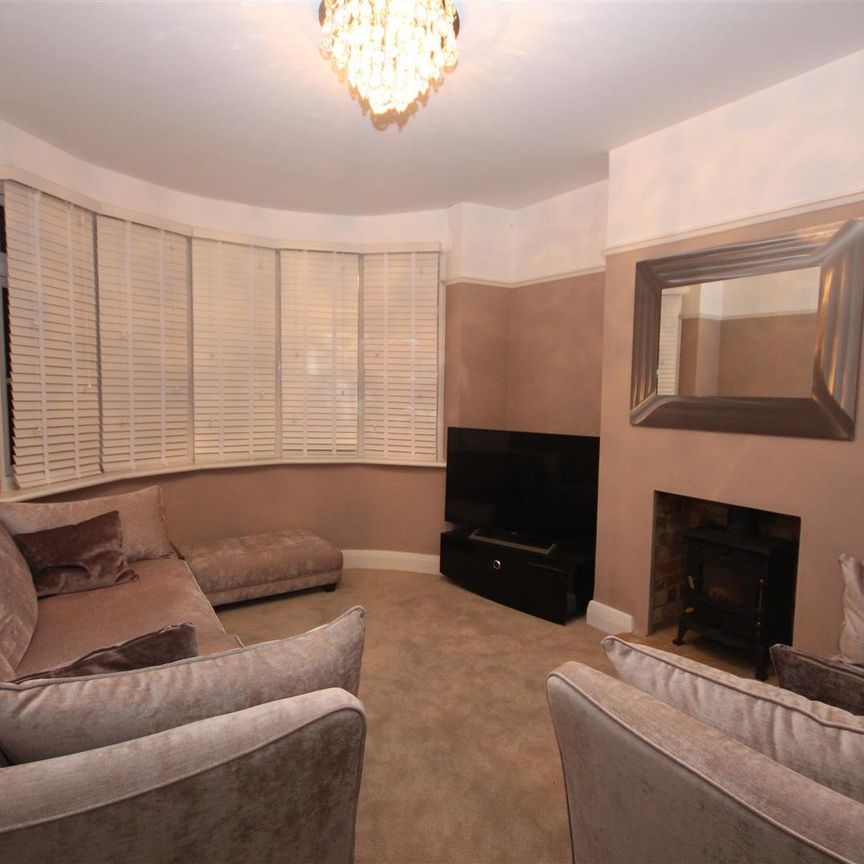 2 bedroom Semi-Detached Bungalow to let - Photo 1