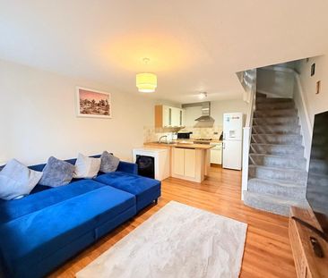 The Orchard, Lightwater, Surrey, GU18 - Photo 1