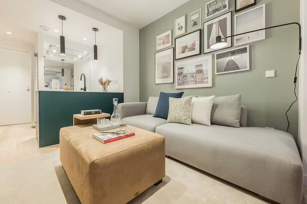 Calle del General Margallo, Madrid, Community of Madrid 28020 - Photo 1