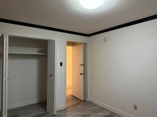 1294 Forest Hill #Lower - Photo 1