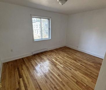 2 CH - 1 SDB - Montréal - $1,500 /mo - Photo 2