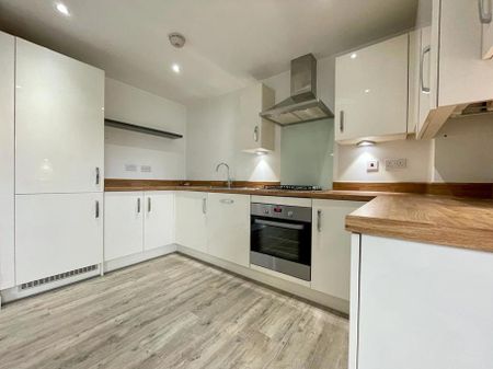 2 bedroom apartment to rent - Photo 4