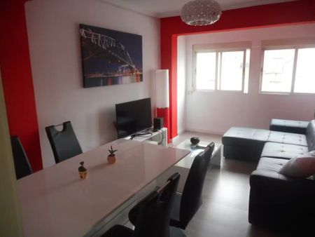 Carrer Sants Just i Pastor, Valencia, Valencian Community 46022 - Photo 4