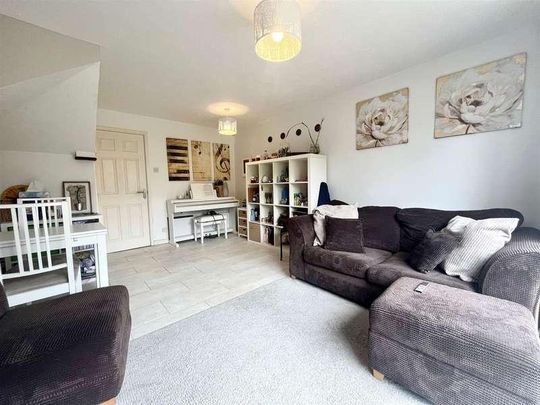 Wilson Close, Bishop's Stortford, CM23 - Photo 1