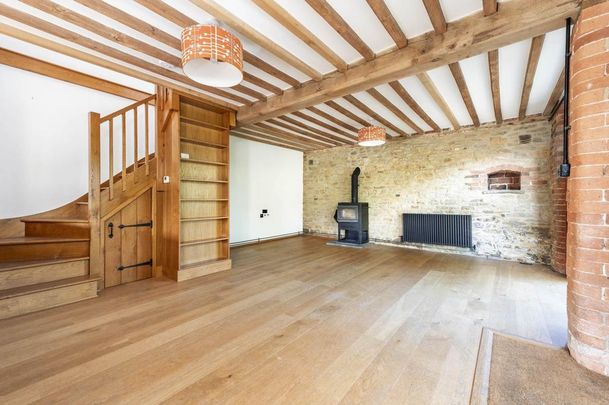 6 bedroom house to rent - Photo 1