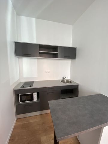 STUDIO MEUBLE 17,92m2 – SECTEUR CATHO / VAUBAN ! réf G408-016 - Photo 2
