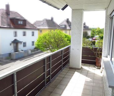 Helles WG-Zimmer mit Balkon in 3er WG - S-Vaihingen - Uni Nähe! - Photo 4