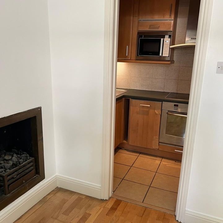 1 Bed Flat, The Mall, W5 - Photo 1