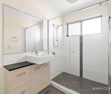 KING&COMPANY. - Photo 4