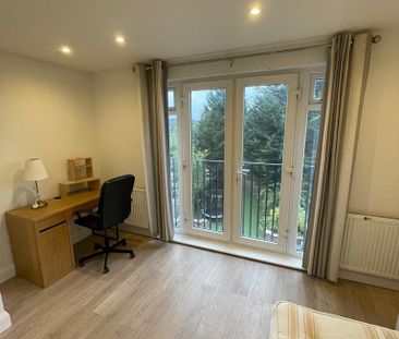 3 bedroom apartment to rent - Photo 2