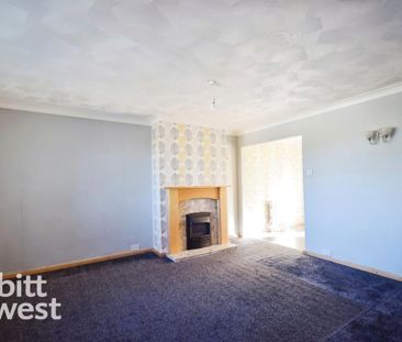 3 bedroom semi-detached house to rent - Photo 2