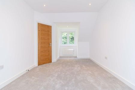 5 bedroom semi-detached house to rent - Photo 5