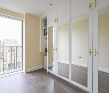 3 bedroom flat to rent - Photo 4