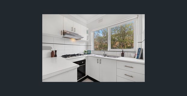 Neat, Sweet & Complete In Elwood - Photo 1