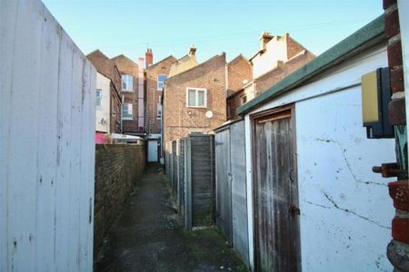 Stansted Road - Photo 4