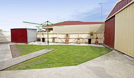 10 Langham Court - Photo 5