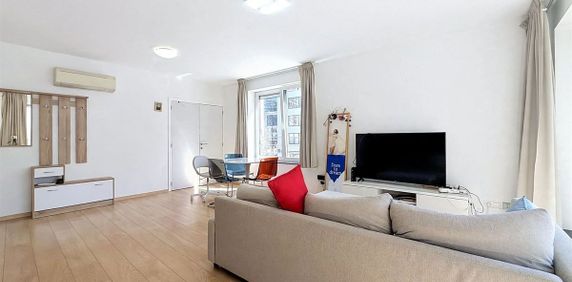 Appartement te huur in Brussel voor € 1.800 met 3 slaapkamers - Photo 2