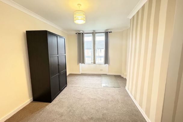 2 Bed, Flat - Photo 1